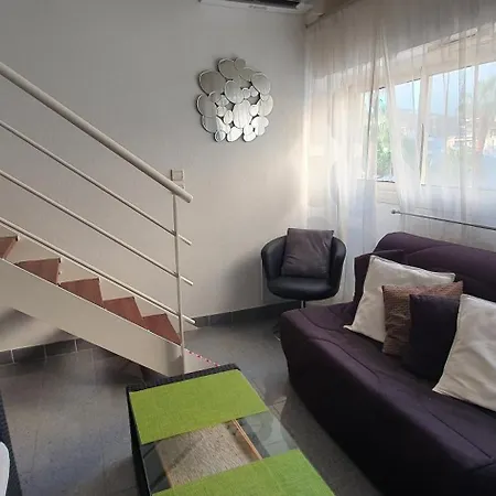 Avec Terrasse Tropezienne